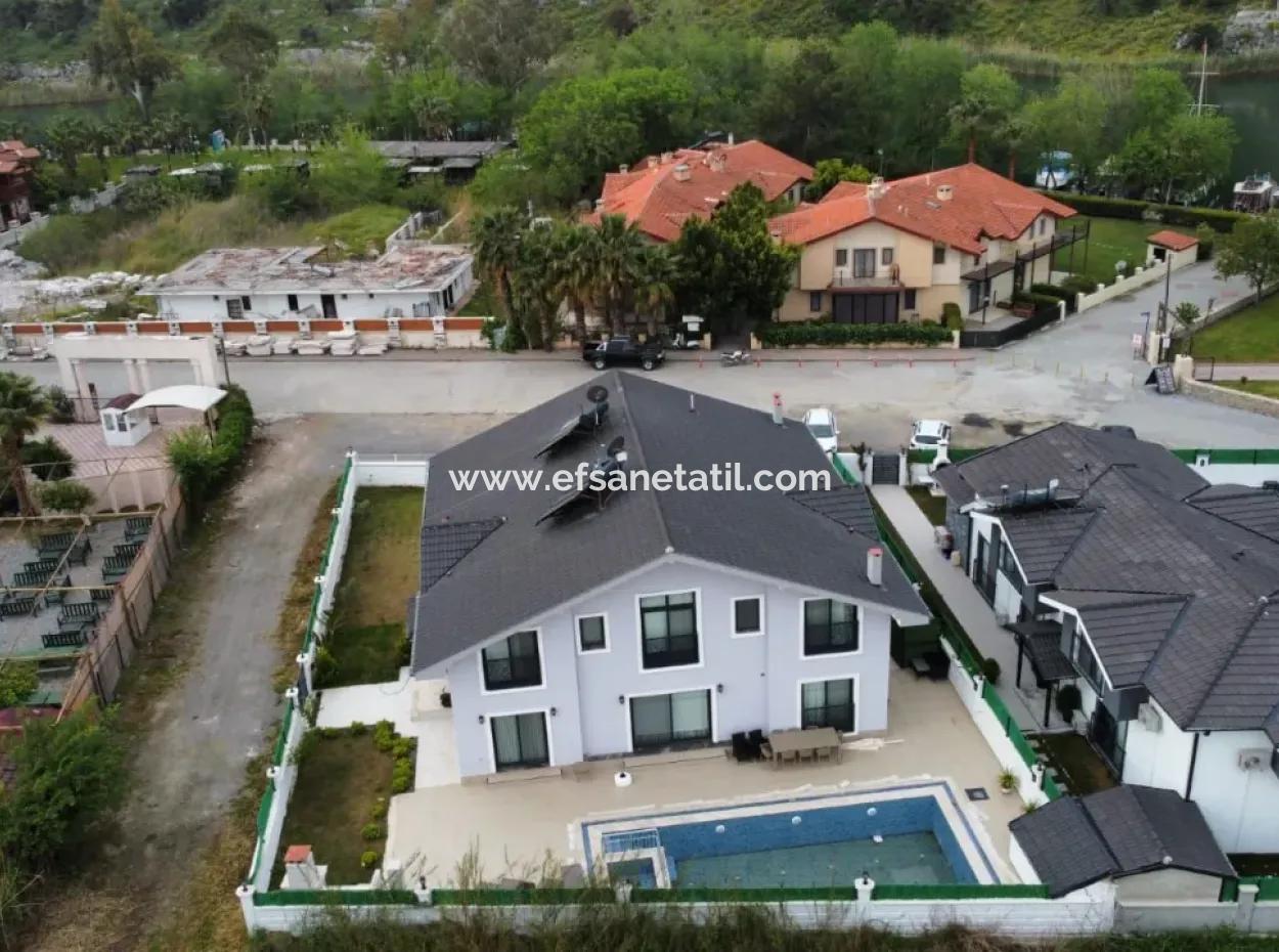 Dalyanda Detached 4 In 1 Luxury Villa With Swimming Pool For Rent Until May 1