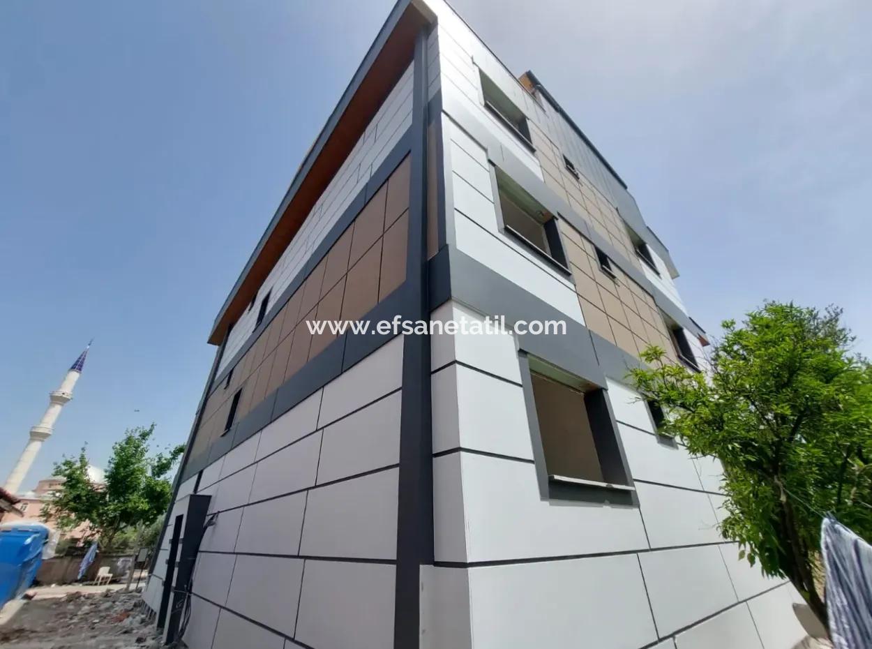 Dalamanda  1+1 , 55 M2  Daire Satılık