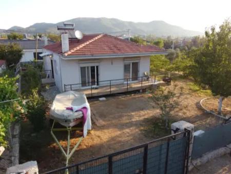 Muğla Ula Kızılağaçta Satılık 520 M2 Müstakil Arsada 104M2 Ev Satılık