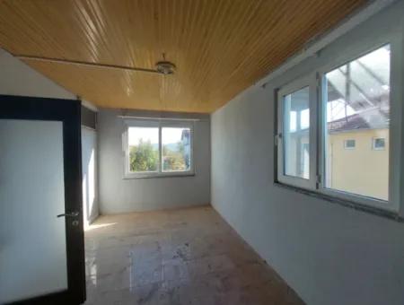 Muğla Ortaca Eskiköyde 140 M2, 3+1 Kaloriferli Bahçeli Kiralık Daire