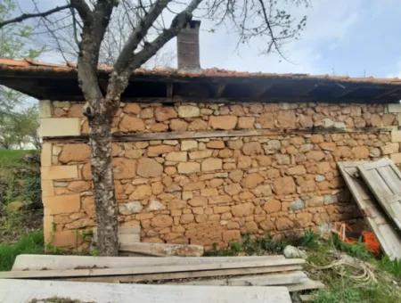 Çameli, Cevizlide 504 M2 Arsada Taş Köy Evi Ve 1042 M2 Müstakil Arsa Satılık